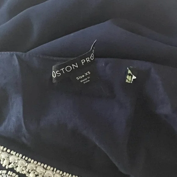 Boston Proper Navy Shell Embellished Kaftan Top XS - Picture 7 of 7